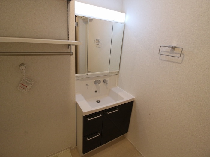 物件内観写真12　(洗面)