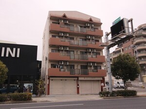 ウィング神戸外観写真