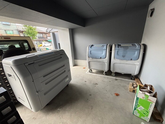 物件外観写真6　(建物設備)