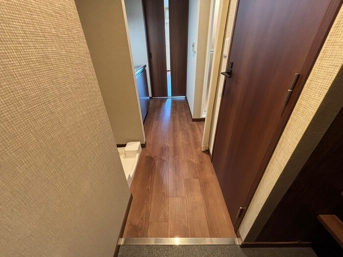 物件内観写真20　(廊下)