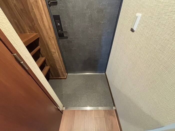 物件内観写真21　(玄関)