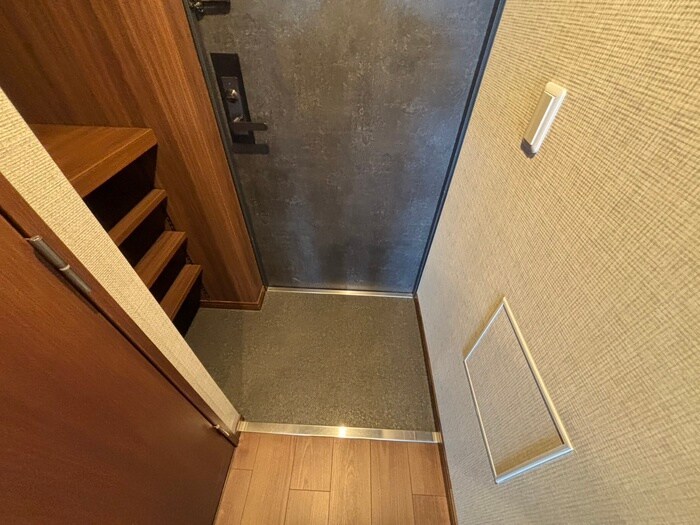 物件内観写真21　(玄関)