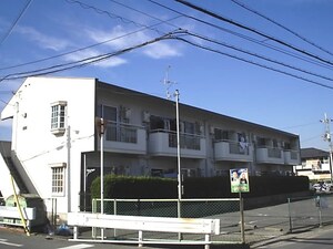 西井ハイツ外観写真