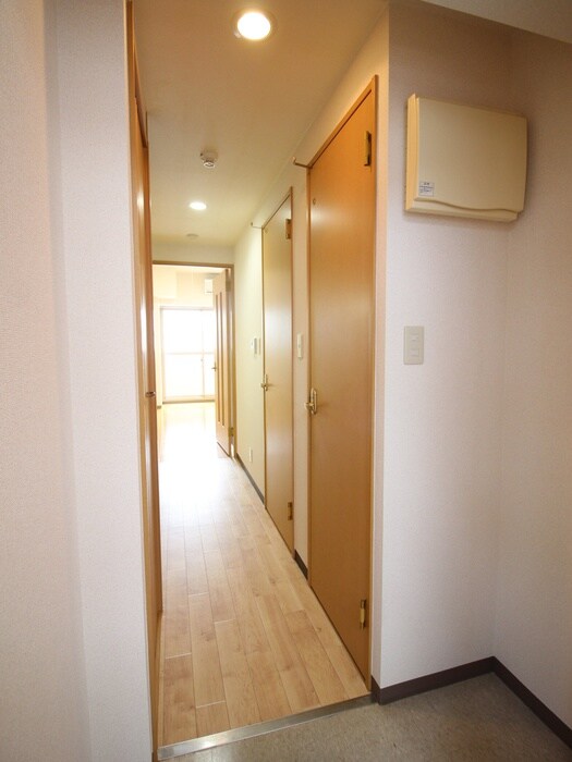 物件内観写真19　(廊下)