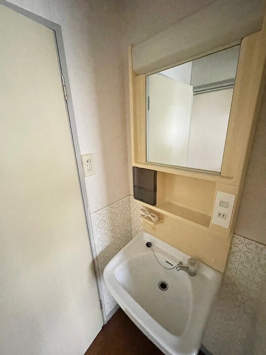 物件内観写真12　(洗面)