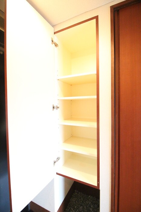 物件内観写真12　(靴箱)