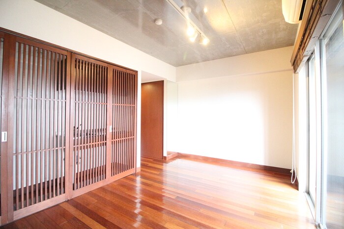 物件内観写真15　(居室)