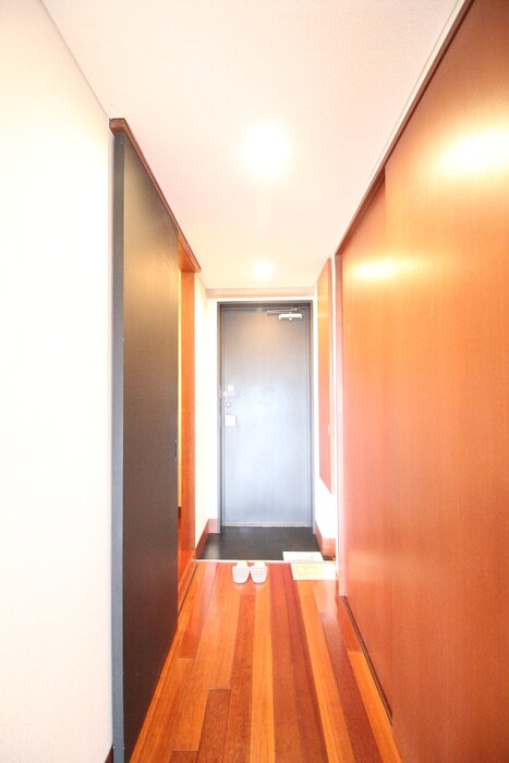 物件内観写真16　(廊下)
