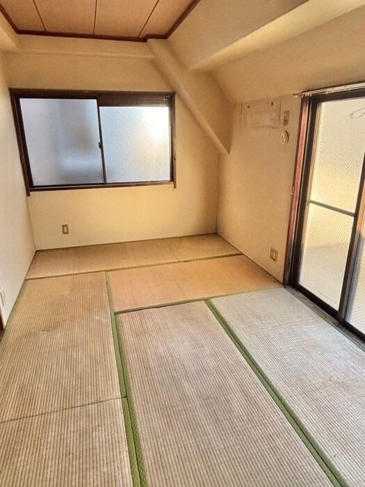 物件内観写真9　(居室)