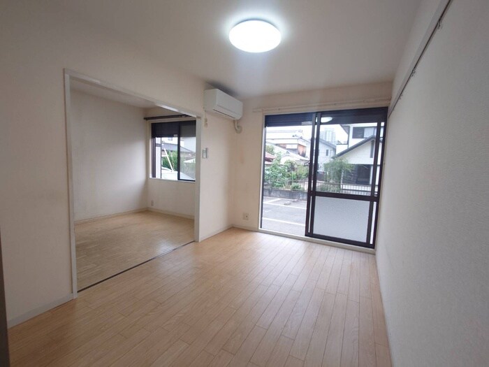 物件内観写真10　(居室)