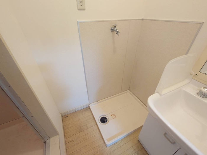 物件内観写真20　(洗濯機置場)