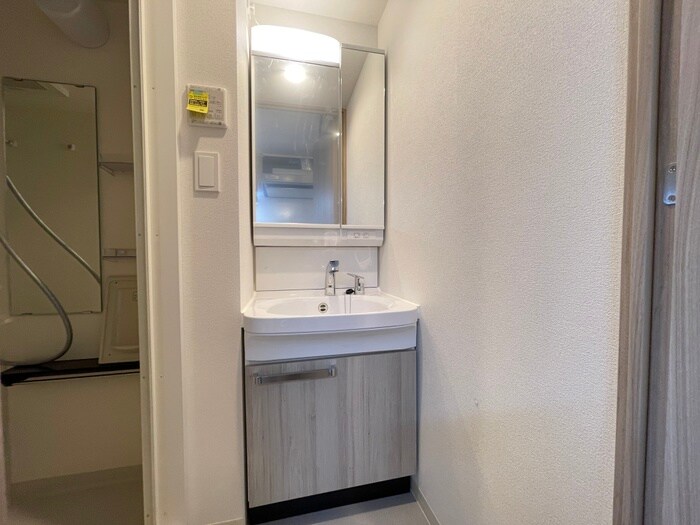 物件内観写真13　(洗面)