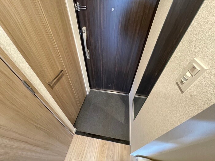 物件内観写真22　(玄関)