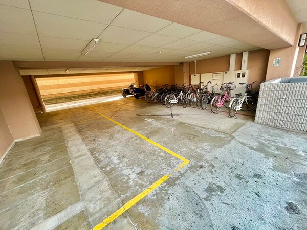 駐輪場