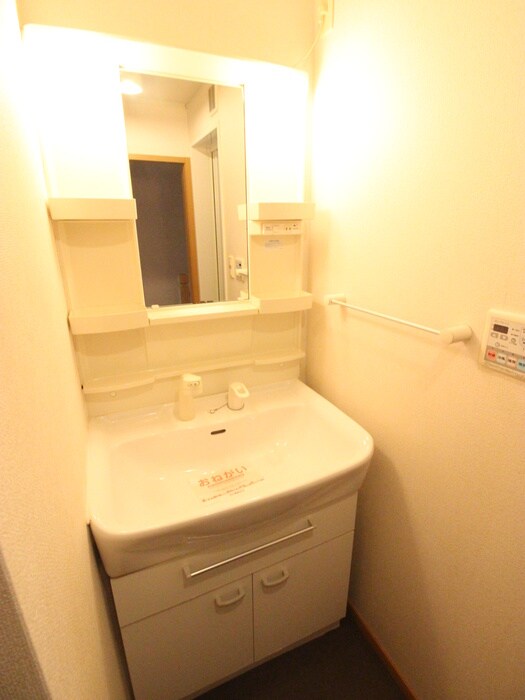 物件内観写真9　(洗面)