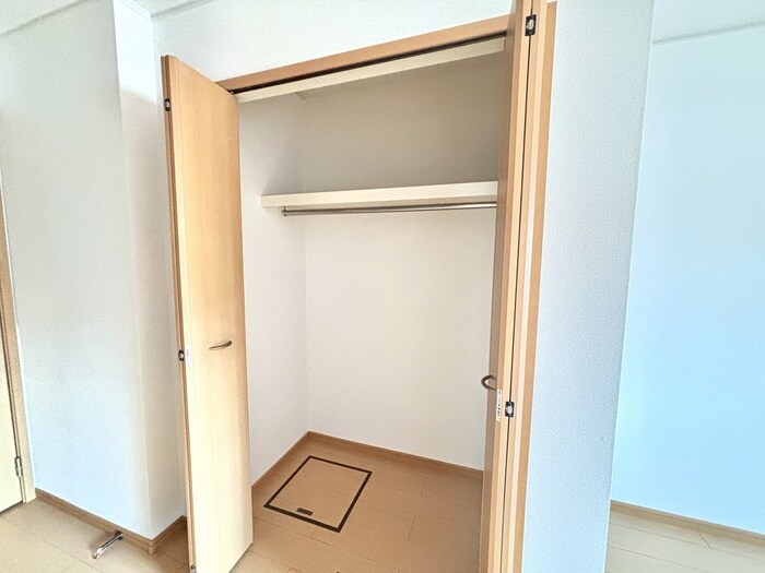 物件内観写真16　(収納)