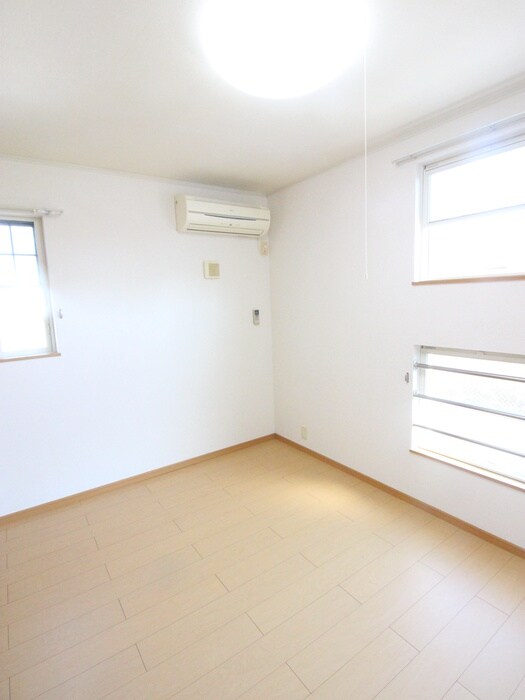 物件内観写真17　(居室)