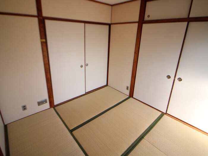 物件内観写真11　(居室)