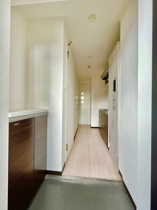 物件内観写真16　(廊下)