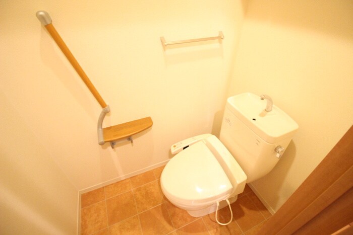 物件内観写真10　(トイレ)