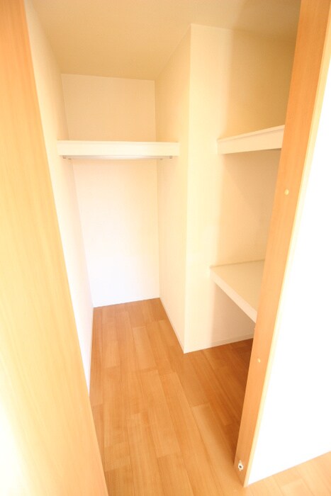 物件内観写真14　(収納)