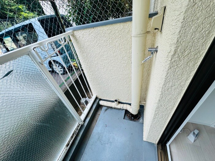 物件内観写真18　(洗濯機置場)