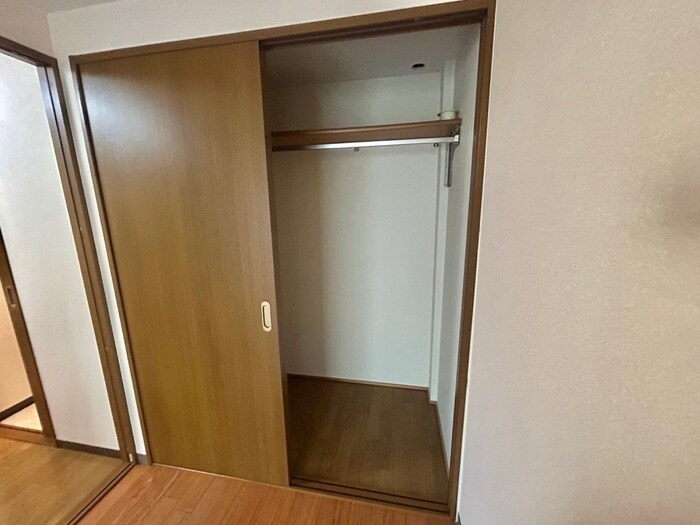 物件内観写真13　(収納)