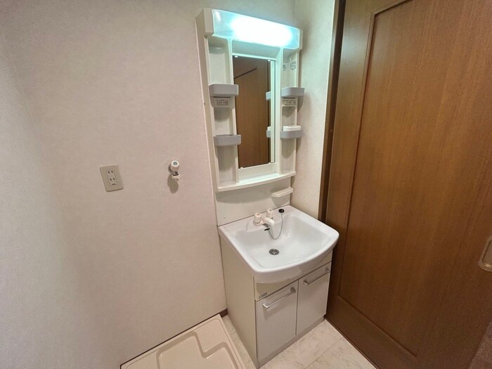 物件内観写真16　(洗面)