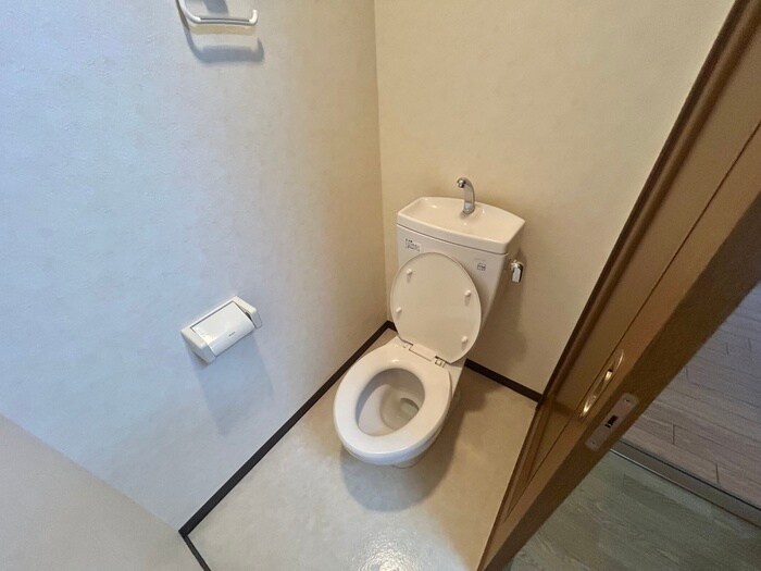 物件内観写真17　(トイレ)