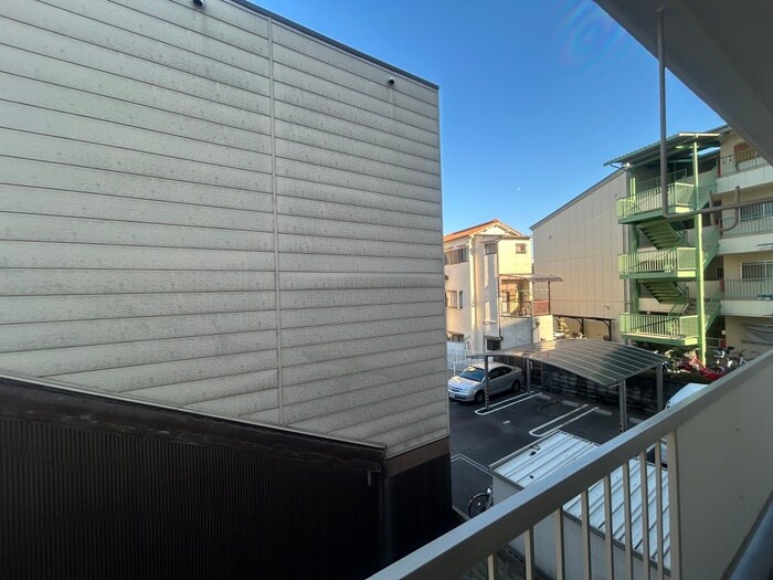 物件内観写真22　(室内からの展望)