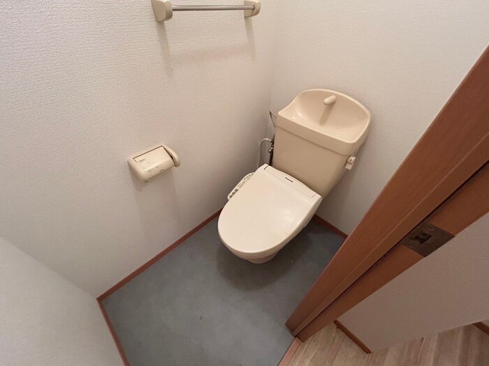 物件内観写真10　(トイレ)