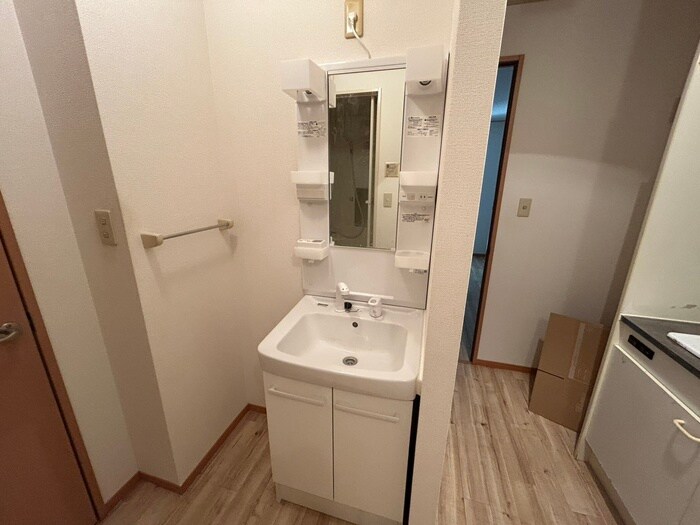 物件内観写真11　(洗面)