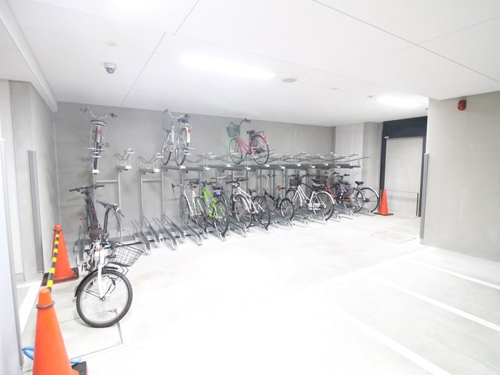 物件外観写真5　(駐輪場)