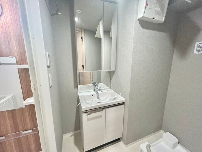 物件内観写真12　(洗面)