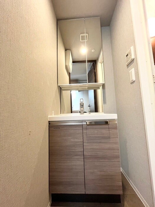 物件内観写真12　(洗面)