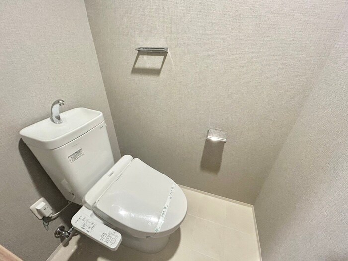 物件内観写真14　(トイレ)