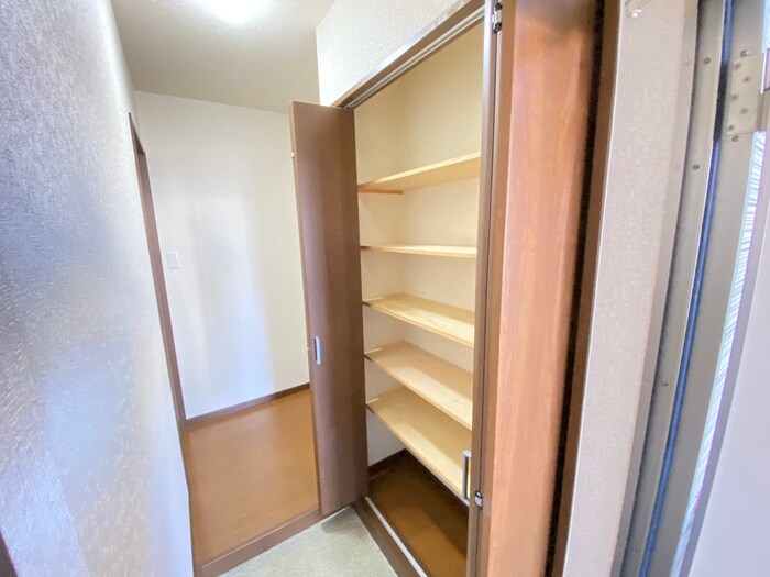 物件内観写真16　(靴箱)