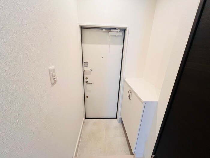 物件内観写真15　(玄関)