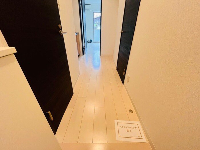 物件内観写真17　(廊下)