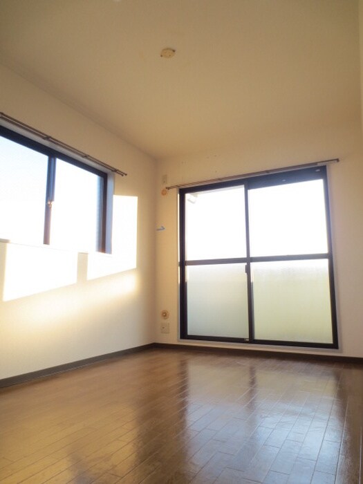 物件内観写真13　(居室)