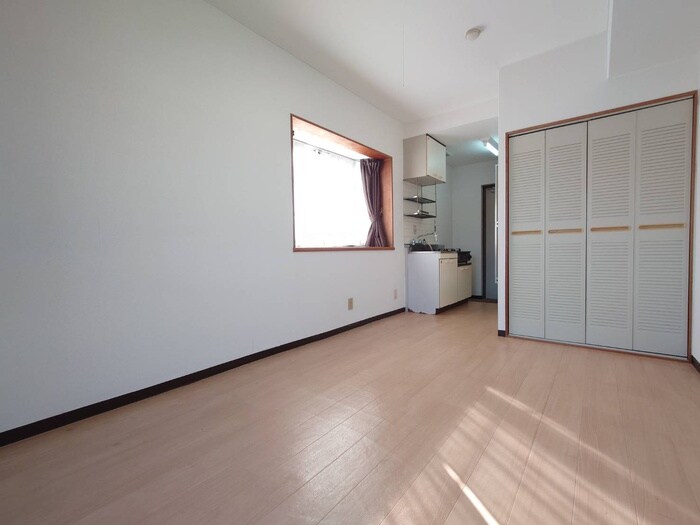 物件内観写真10　(居室)