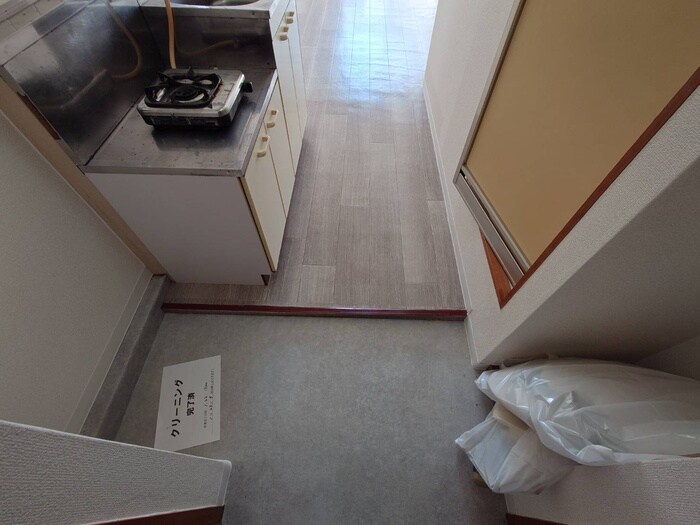 物件内観写真17　(玄関)