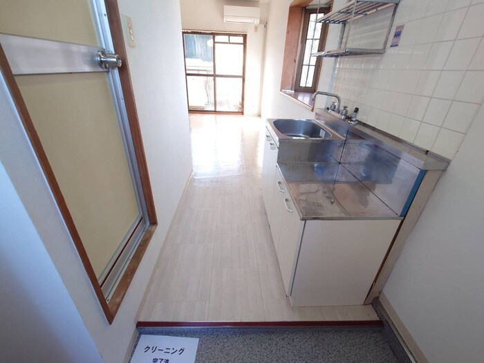 物件内観写真18　(廊下)