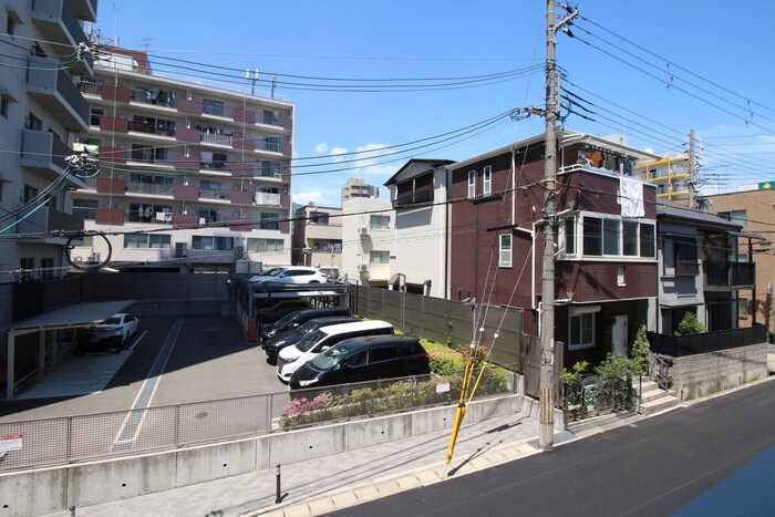 物件内観写真16　(室内からの展望)