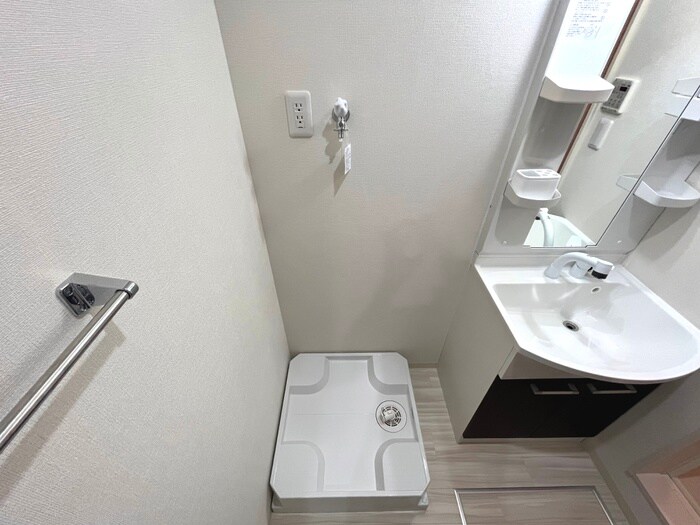 物件内観写真13　(洗濯機置場)