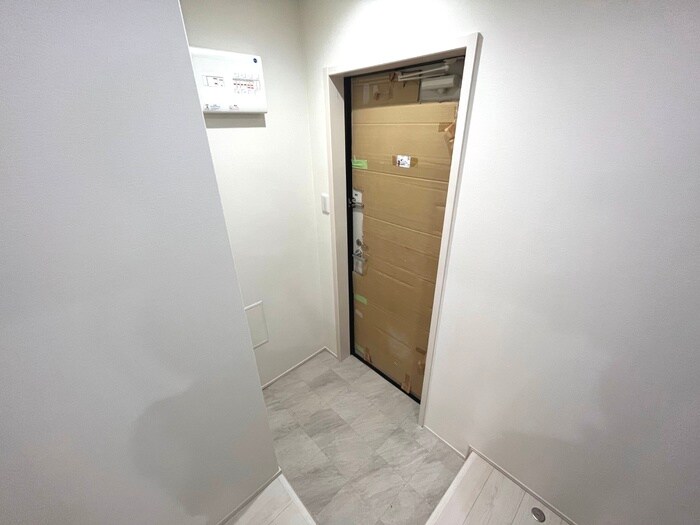 物件内観写真15　(玄関)