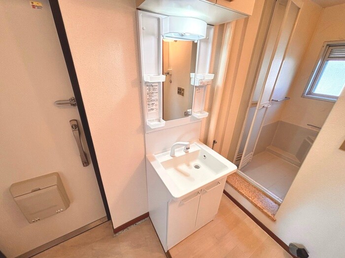 物件内観写真9　(洗面)