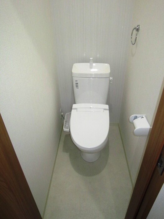 物件内観写真5　(トイレ)