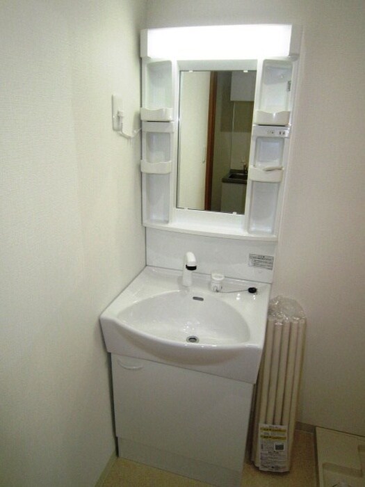 物件内観写真6　(洗面)