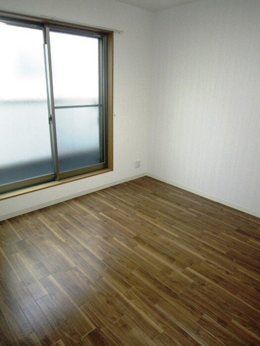 物件内観写真10　(居室)